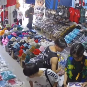 日本学生集体在印尼巴厘岛偷窃，校方公开致歉